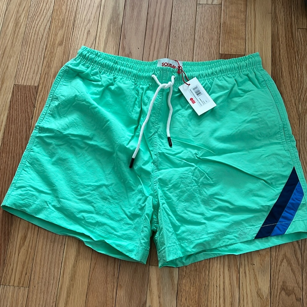 BRAND NEW Solid & striped men’s bathing suit